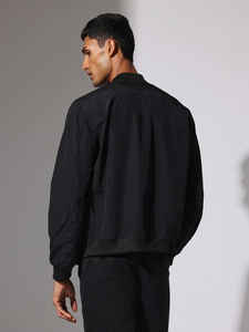 เสื้อแจ็คเก็ตผู้ชายแบบกันลมสำหรับเดินป่า แนวทหาร  พร้อมโลโก้  ผ้าแคนวาส  กันลม  กันน้ำ - Product Image 3