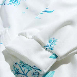 Sweat à capuche thermique sportif confortable au design optimal, sublimation personnalisée, respirant, imperméable, motif uni, nouvelle arrivée, 100% coton - Product Image 4