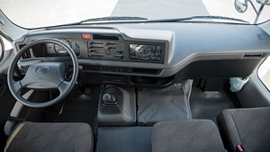 Autobús Toyota Coaster de Segunda Mano, 30 Plazas, 2023 - Product Image 2