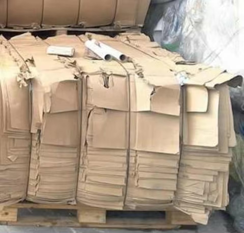 Corrugated Carton Waste Paper Scraps OCC forsale EUROPE Exporters OLD Recycling CARTON/ (DSOCC)/OINP/ONP/SCRAP PAP Sorted Office