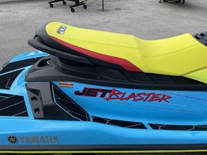 Jet ski Yamaha Waverunners 2022 JetBlaster avec moteur 4 temps 226-300 ch 3 cylindres 3 places - Product Image 4