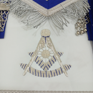 ผ้ากันเปื้อนเครื่องราชกกุธภัณฑ์ - Product Image 3