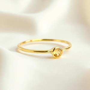 แหวนพลอยซิทรีนสีเงิน925ขนาดเล็ก4มม. แหวนอัญมณีทำด้วยมือแหวนชุบทองแบบเรียบตามสั่ง - Product Image 1