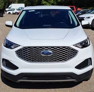 Ford Edge SEL AWD SUV 2024 Usado en Buenas Condiciones, Automático, Volante a la Izquierda, Interior Oscuro, Asientos de Cuero, Neumáticos R19 - Product Image 2