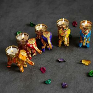 Porte-bougie en métal floral vintage indien artisanal porte-bougie pour la décoration intérieure décor de festival pour la saint-valentin - Product Image 1