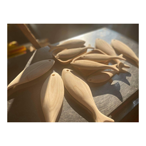 2024 productos de madera hechos a mano madera tallada madera contrachapada en forma de pez/pez de madera shapre para decoración hogar/restaurante-estilo tradicional - Product Image 5