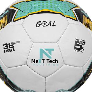 Balón de entrenamiento de fútbol de Next Tech Industries, material de PU para fines de entrenamiento con diseño personalizado y logotipo personalizado - Product Image 2