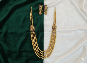 Magnifique ensemble de collier long à 4 rangs, ethnique, perlé, style antique, avec un fini doré brillant, idéal pour les soirées - Product Image 3