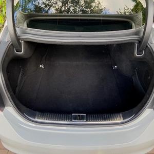 ¡Oferta Imperdible! Kia K900 Premium 2015 Súper Limpio, 420 hp, 5.0L V8, Tracción Trasera, Color Blanco Perla, Sedán de Lujo Ext. - Product Image 5