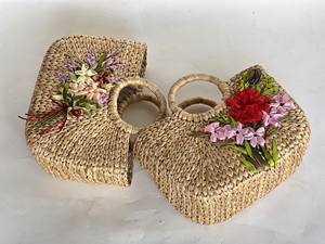 Conjunto elegante de dos bolsos de mano vintage Diseño abierto elegante Jacinto de agua hecho a mano Colección de moda ecológica - Product Image 3