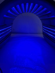 Système de luminothérapie LED intégral SPACETOUCH COSMO, 360 ampoules LED haute intensité - Product Image 1