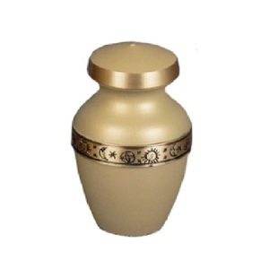 Urna de recuerdo de cremación de latón de alta calidad con banda grabada en negro dorado y acabado de Color blanco para cenizas humanas-Suministro funerario - Product Image 5