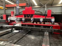 Machine de gravure CNC à 6 têtes et 6 axes rotatifs pour la sculpture 3D de colonnes et piliers en marbre et granit