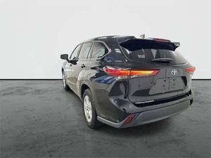 Toyota Highlander L FWD SUV/Crossover 2023 Negro Metálico Medianoche, Automático, Cuero, Usado en Excelentes Condiciones y a un Precio Increíble - Product Image 6