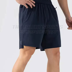 Shorts d'entraînement légers en tissu non tissé pour hommes, pour la course à pied et les séances de gym - Confort anti-plis - Product Image 2