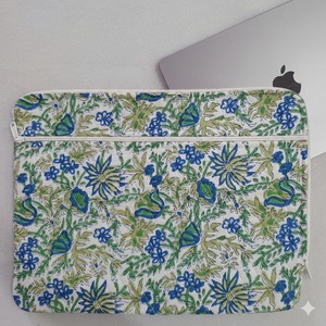 Vintage Modern Durable Waterproof Quilted <b>Laptop</b> <b>Sleeve</b> Bag Personalized Design Business Eco-Friendly Lightweight Cotton Fabric - Product Image 1