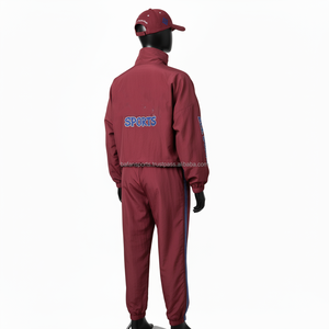 Conjunto cortavientos para mujer GSM Nylon Ripstop tela Color granate Panel lateral reflectante logotipo personalizado bordado cortavientos de talla grande - Product Image 5