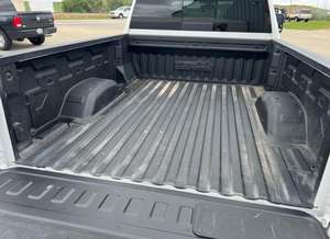 Chevrolet Silverado 2500HD Crew Cab 4WD 2022 Usada en Buen Estado - Product Image 6