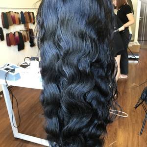 Colores personalizados ondulados naturales de cabello virgen alineado con cutícula vietnamita para extensiones de cabello y fabricación de pelucas - Product Image 3