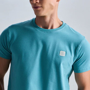 Camiseta básica de algodón peinado de manga corta con cuello redondo para hombre - Product Image 2