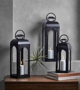 Linterna de hierro negra grande para decoración de bodas y fiestas con marco de metal duradero y acabado antiguo - Product Image 1