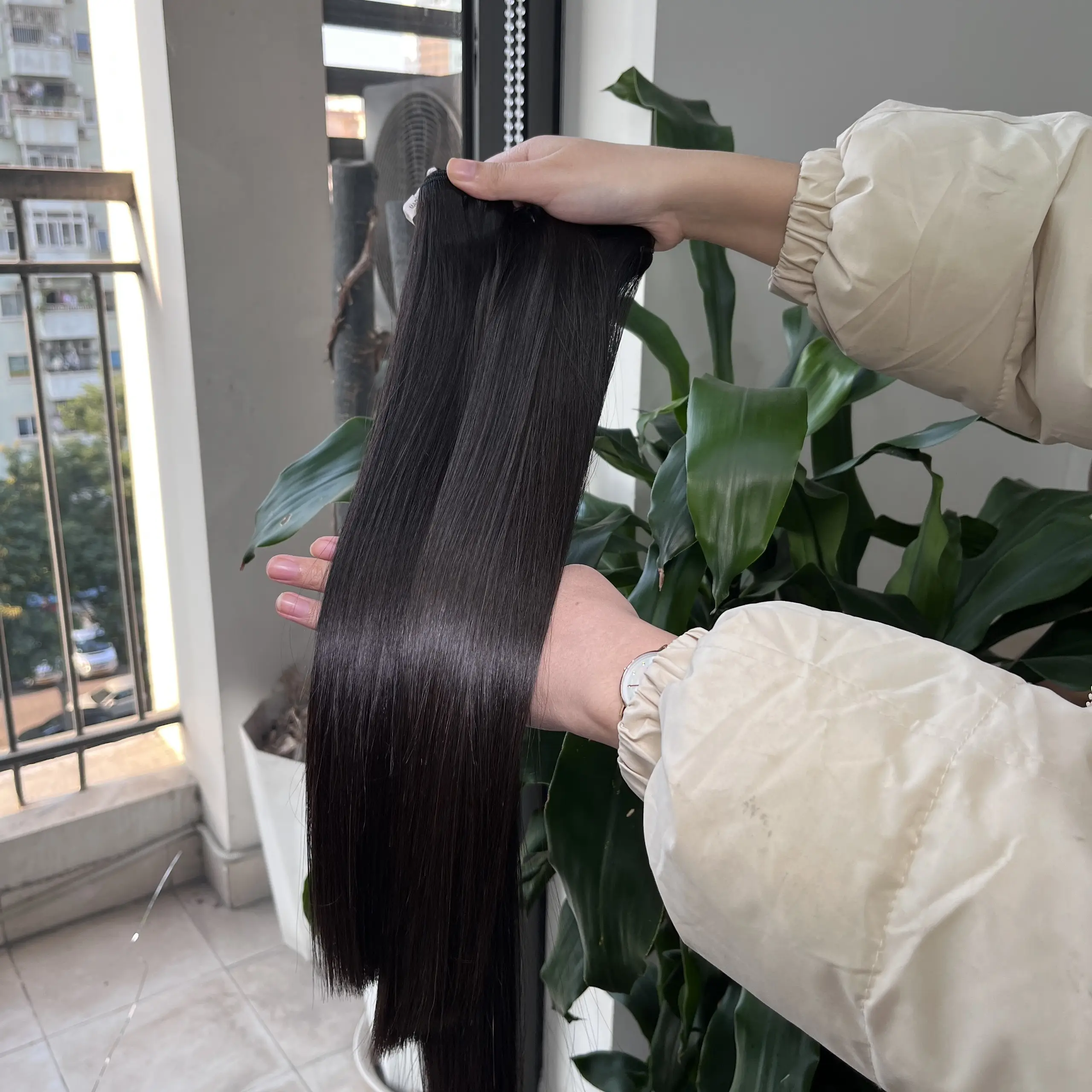 Top 1 venta al por mayor paquetes de cabello crudo sin procesar 50 "hasta 100% cabello humano de Mujeres de montaña vietnamitas