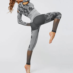 Meilleures ventes, ensembles de leggings et de soutiens-gorge pour femmes très à la mode, concevez votre propre ensemble de yoga pour femmes Slim Fit pour adultes, service OEM - Product Image 2
