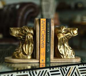 King Chess Figure Bookends Decorative Metal <b>Book</b> Ends Handcrafted <b>Book</b> Holder <b>For</b> Office Home Library Desk <b>Decor</b> - Product Image 5