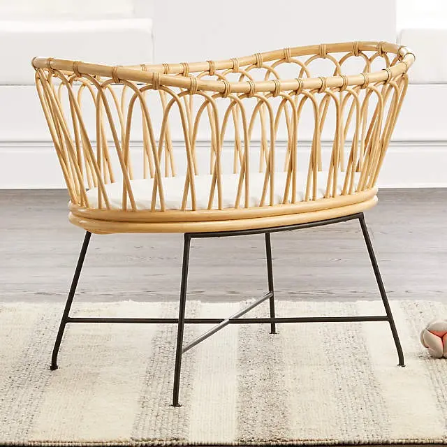 Wholesale Price babies cradle bed Rattan crib beds for new born baby sleeping Made in Vietnam For Export