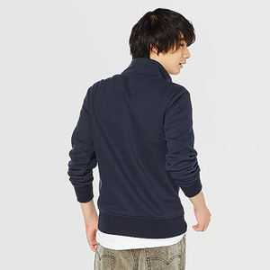 เสื้อสเวตเตอร์ฟิตเนสสำหรับผู้ชายเสื้อครอปแบบรูดซิปครึ่งสีล้วนสำหรับผู้ชายเสื้อสเวตเชิ้ตออกกำลังกายในฤดูใบไม้ผลิโลโก้ที่กำหนดเอง - Product Image 3