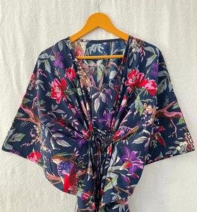 Robe longue d'été indienne faite à la main caftan 100% coton imprimé numérique oiseau floral vêtements de nuit longueur au sol couverture de plage naturelle - Product Image 1