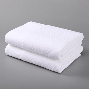 High Quality Breathable <b>Ihram</b> Set Men 2 Pc Ethnic Style Hajj/Umrah Ramadan Prayer Essential <b>Clothing</b> ODM Embossed Print - Product Image 2