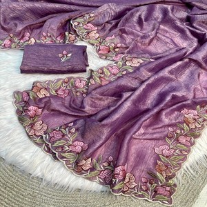 Sari VASTRA COTTAGE Gold Crush con bordado de hilo y blusa a juego, sari de diseñador para fiestas - Product Image 4