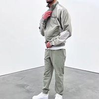 Ensemble de survêtement homme léger 100% coton avec veste zippée et pantalon, coupe épaules tombantes, coupe-vent, design logo personnalisé, effet délavé, pour l'hiver et la maternité
