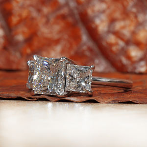 Bague de fiançailles en diamant de laboratoire taille princesse 3,0 carats, ensemble trois pierres, or blanc 14 carats, style bohème, certifiée IGI, anniversaire - Product Image 5