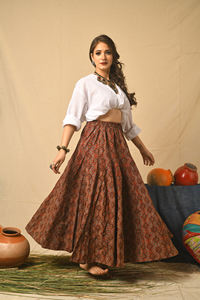 Jupe longue évasée imprimée à la main en coton 100% rouge rouille indien jupe longue froncée à imprimé Ajrakh traditionnel bohème - Product Image 2