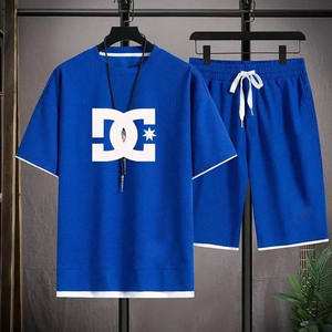 Conjunto de chándal de algodón con estampado de pegatinas Camiseta de verano para hombre y conjunto corto para hombre - Product Image 4