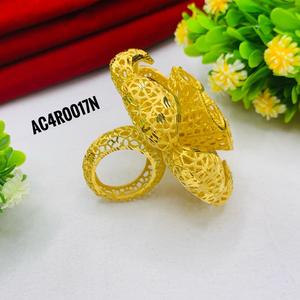 แหวนชุบทองหนึ่งกรัมจากนักออกแบบที่ดีที่สุดเครื่องประดับแฟชั่นดีไซน์ใหม่คลาสสิกสำหรับงานปาร์ตี้ช้อปปิ้งออนไลน์ - Product Image 2