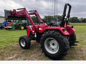 รถแทรกเตอร์มาฮินดรา 4550-4L พร้อมที่ตักด้านหน้า ขับเคลื่อน 4 ล้อ สำหรับงานเกษตร ขนถ่าย และขนส่งในฟาร์ม - Product Image 3