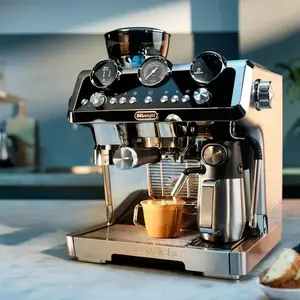 Máquina de café expresso Maestro com LatteCrema Batedor de leite automático em aço inoxidável