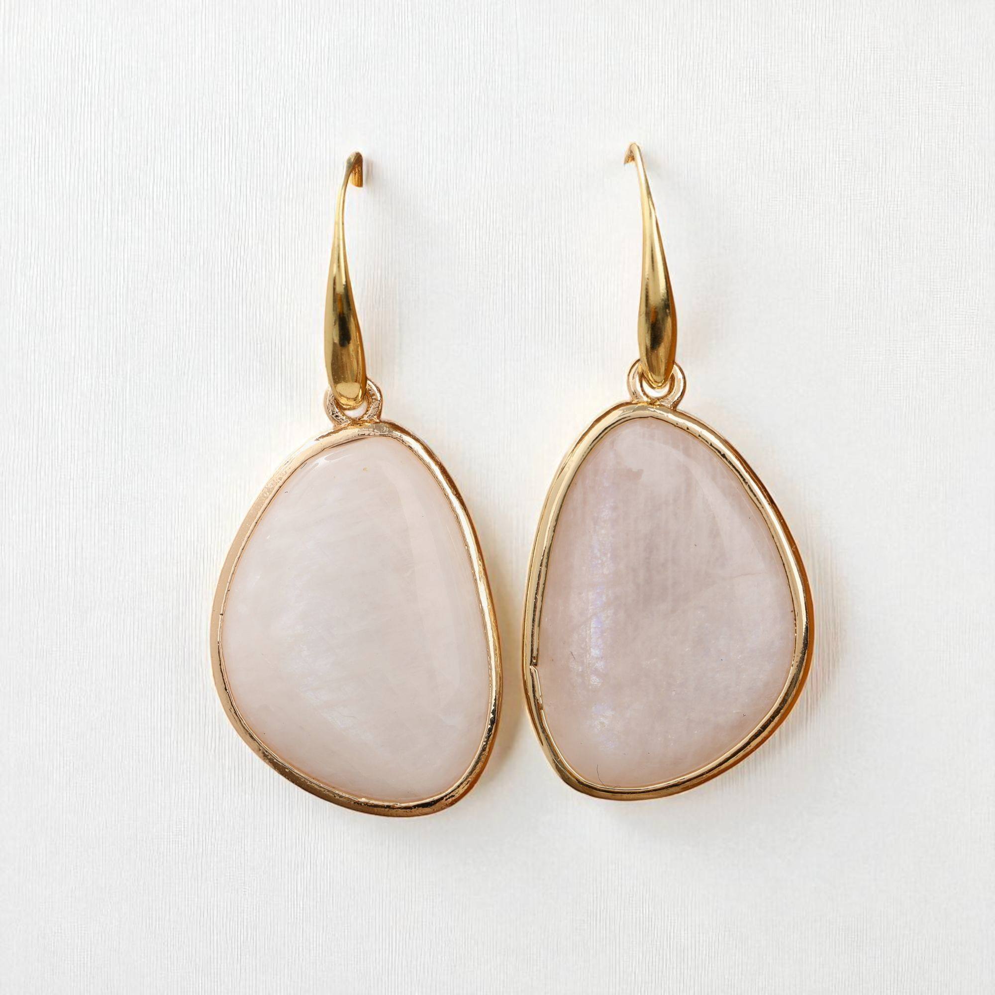 มูนสโตนสีขาว