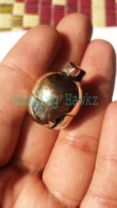 Cloches de fauconnerie en laiton et argent bicolore English Two Tune Design pour les amateurs de chasse - Product Image 3