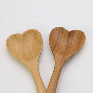 Cucharas de Amor al por Mayor para Regalo del Día de San Valentín y del Día de la Madre, Cucharas de Madera de Bambú y Acacia Ecológicas para Cocina, Cuchara de Madera en Forma de Corazón - Product Image 4