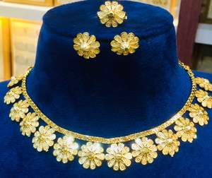 Conjunto de joyas de estilo Dubái Vintage chapado en oro de 24K, pendientes de Material de cobre, brazaletes, peines, Alemania, Bulgaria, accesorio de moda - Product Image 5