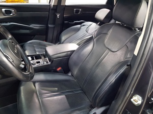 KIA SORENTO 2022, Crossover de Tres Filas, Construcción de Calidad Confiable, Capacidad en Carretera de Confianza, Diseño Interior Espacioso e Inteligente - Product Image 4