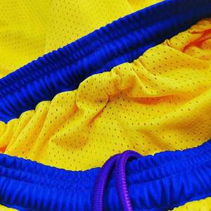 เสื้อบาสเก็ตบอลขนาดใหญ่พิเศษผ้าโพลีเอสเตอร์100% ดีไซน์ใหม่แบบกลับด้านได้ตามต้องการ - Product Image 4