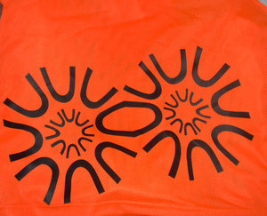 Serviette de plage respirante en maille orange, écologique, séchage rapide, anti-sable, imprimée, serviette de sport personnalisée pour adulte et enfant - Product Image 4