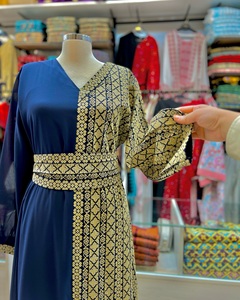 Abaya de lujo de Dubái para adultos, seda hecha a mano con cristal y detalles bordados - Product Image 2