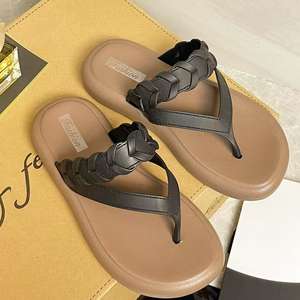 Sandales d'été écologiques en maille à bout ouvert pour femme – Style français, durables, antidérapantes, respirantes et tendance - Product Image 2