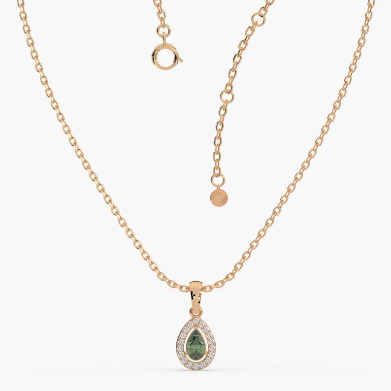 สีเขียว